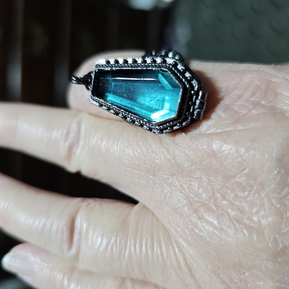 Elegant Blue Gemstone Ring